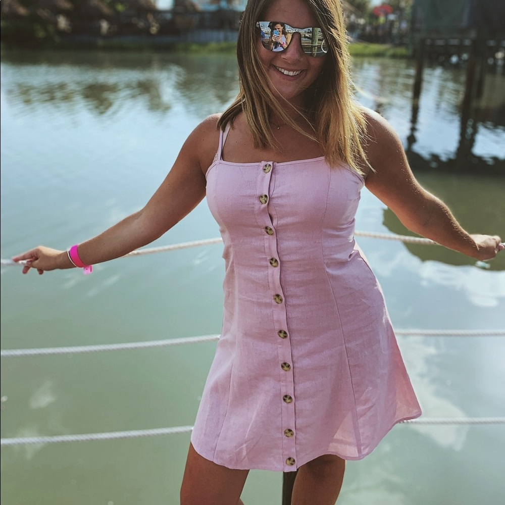 Spaghetti strapped pink dress- size Medium, light weight flattering fit.